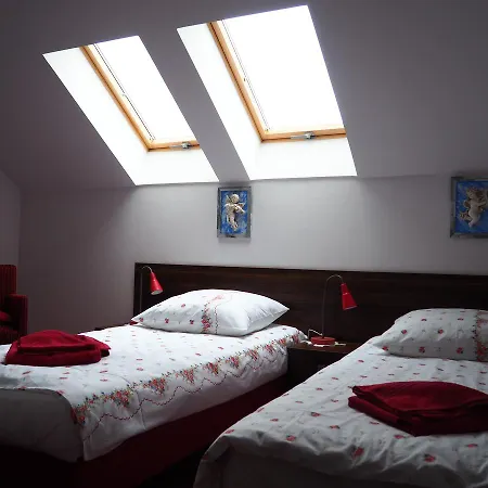 Dom Morski منزل للإقامة *