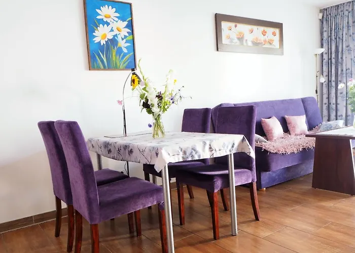 Dom Morski منزل للإقامة سيانوزيتي