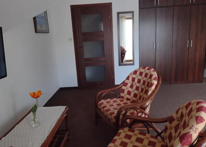 Dom Morski منزل للإقامة *